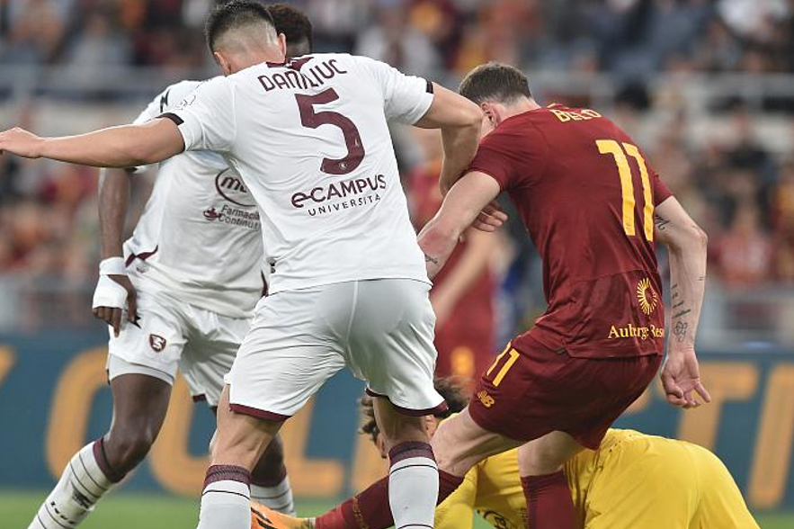 切尔西险胜日本，萨内带队取胜